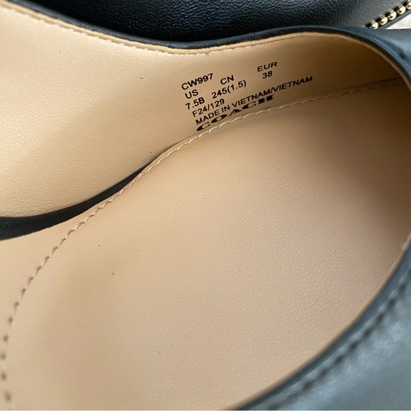 NEW COACH Samantha  Pointed Toe Pump Black/Gold Leather 7.5 - Picture 4 of 12